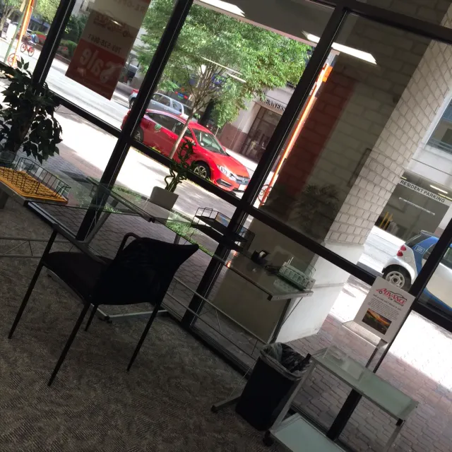 Advance Car Rental Picture 9