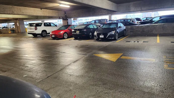 Hertz Car Rental - Washington Dc Union Station - H Street North East Picture 5