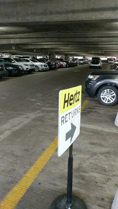 Hertz Car Rental - Washington Dc Union Station - H Street North East Picture 4