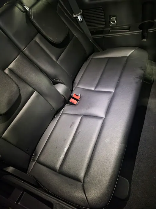 Avis Car Rental Picture 2