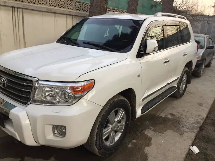 Diplomat Armored Rentals Picture 9