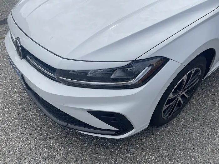 Avis Car Rental Picture 7