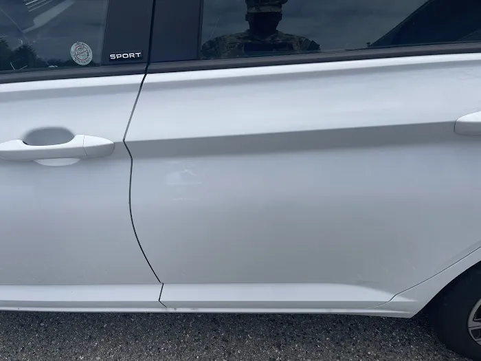 Avis Car Rental Picture 8