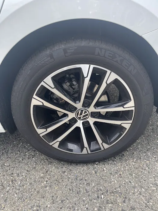 Avis Car Rental Picture 10