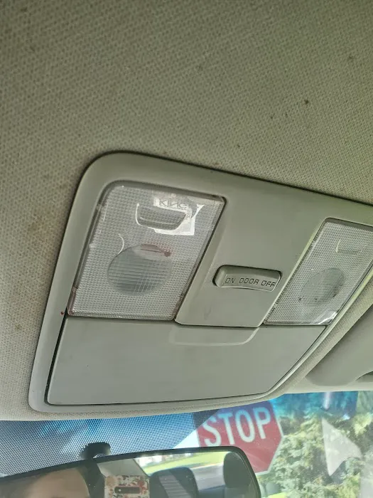 Lumpp Rent A Car Picture 4