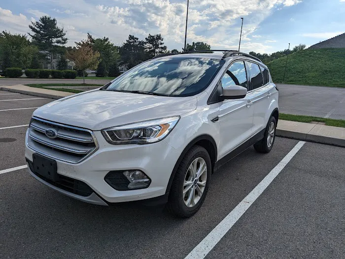 Avis Car Rental Picture 3