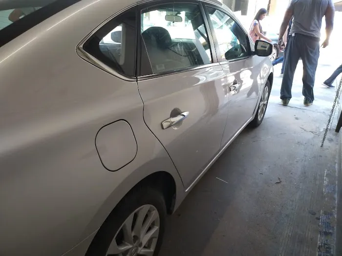 Avis Car Rental Picture 9