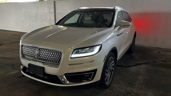 Avis Car Rental Picture 6