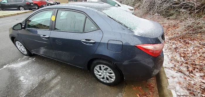 Hertz Car Rental - Charlottesville Hle Picture 3