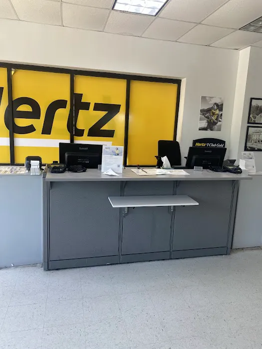 Hertz Car Rental - Charlottesville Hle Picture 1