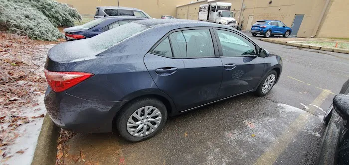 Hertz Car Rental - Charlottesville Hle Picture 8