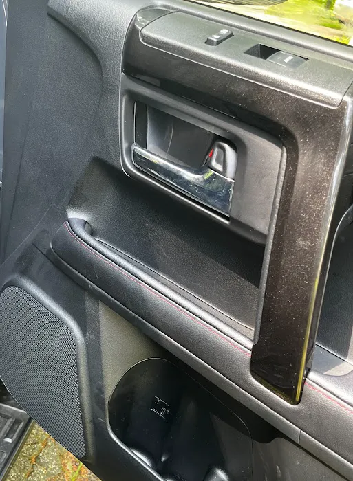 Avis Car Rental Picture 4