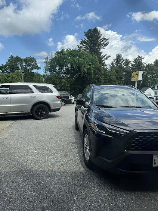 Hertz Car Rental - Auburn - Washington Street Hle Picture 8