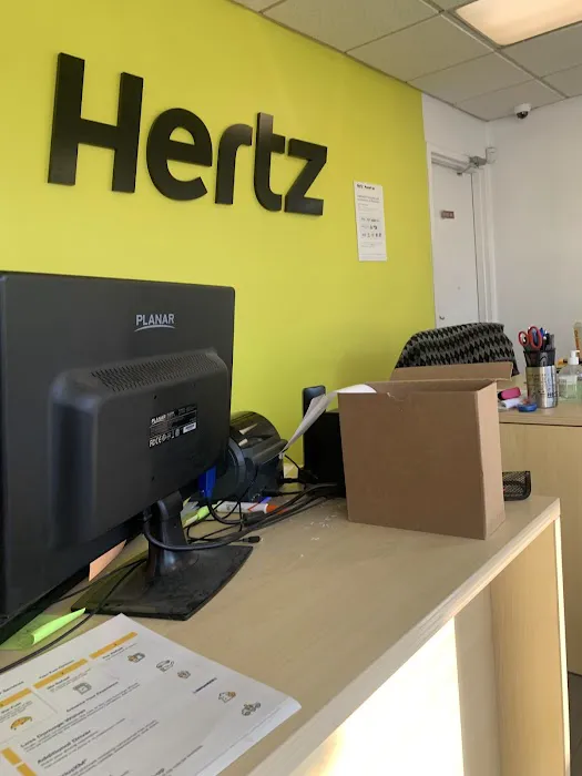 Hertz Car Rental - Worcester - Park Avenue Picture 2