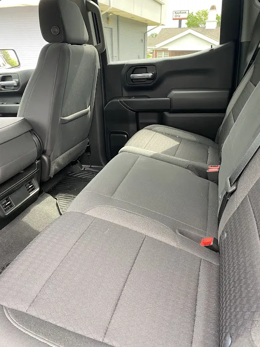 Bedrock Car Rental Picture 9