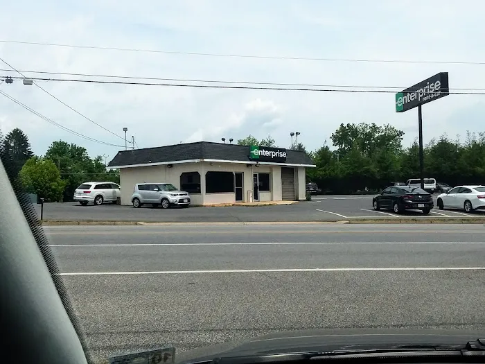 Enterprise Rent-A-Car Picture 2