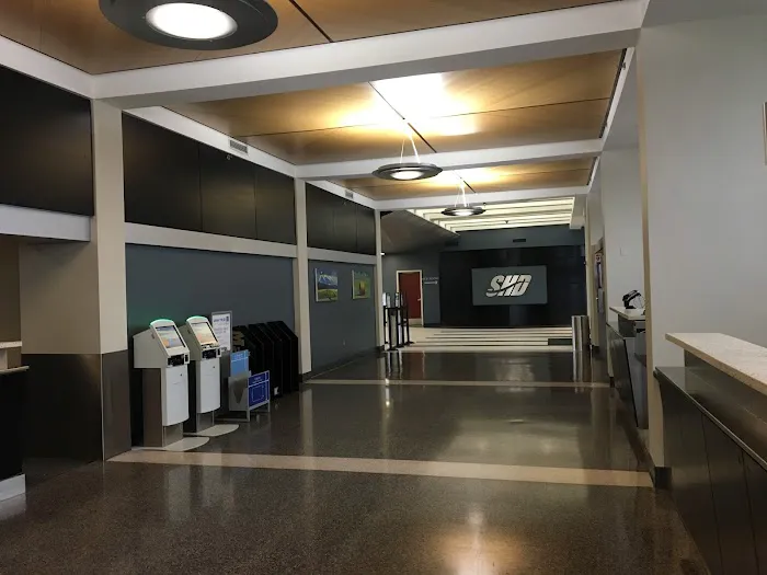 Avis Car Rental Picture 2