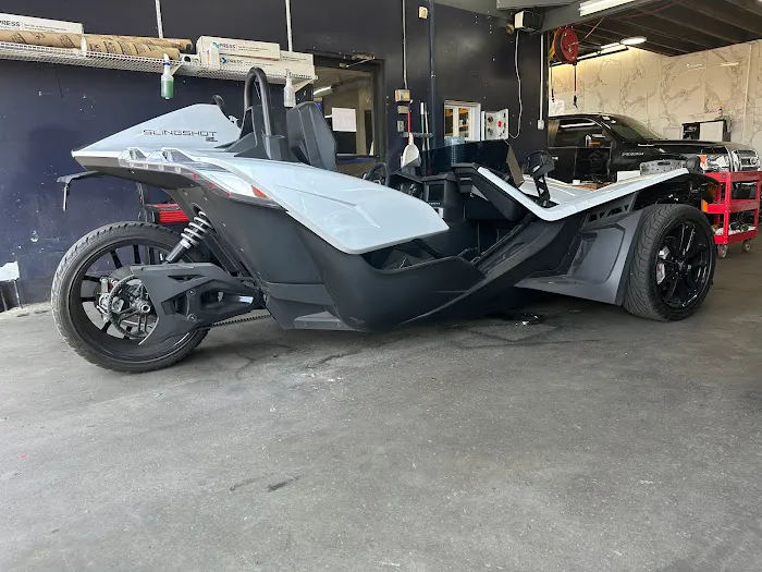 EZEE RENTAL AND LEASING Picture 1