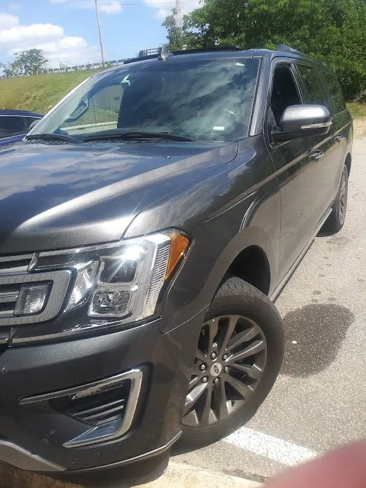 Enterprise Rent-A-Car Picture 7