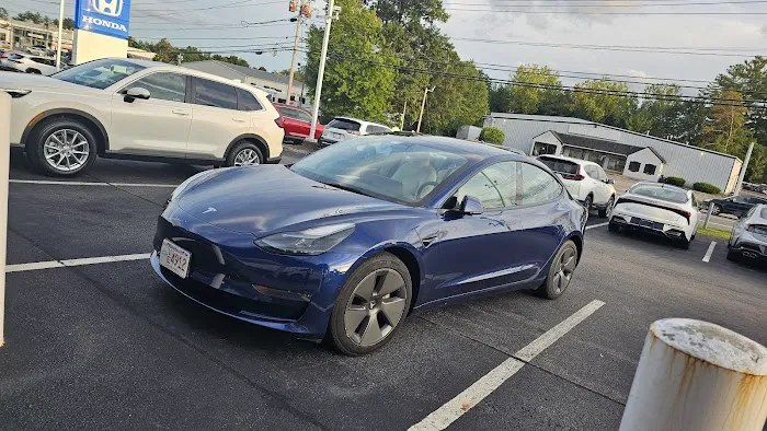 KND AUTO RENTALS LLC Picture 1