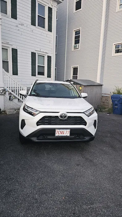 KND AUTO RENTALS LLC Picture 2