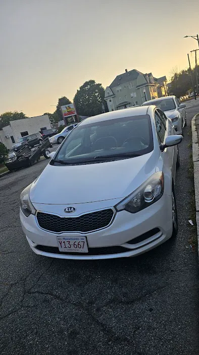 KND AUTO RENTALS LLC Picture 7