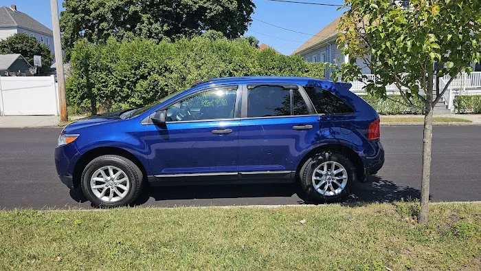 KND AUTO RENTALS LLC Picture 3