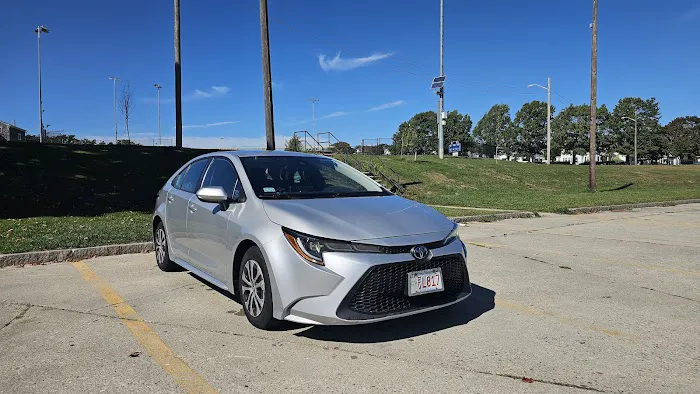 KND AUTO RENTALS LLC Picture 8