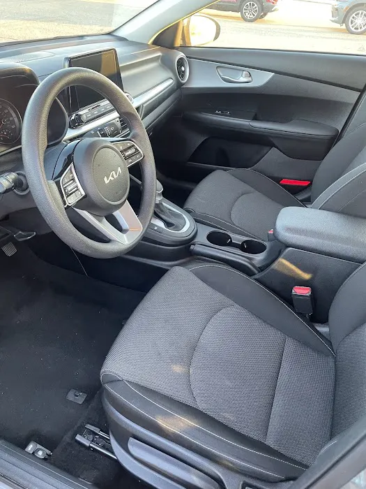 Hertz Car Rental - North Canton - Akron-canton Airport (CAK) Picture 10