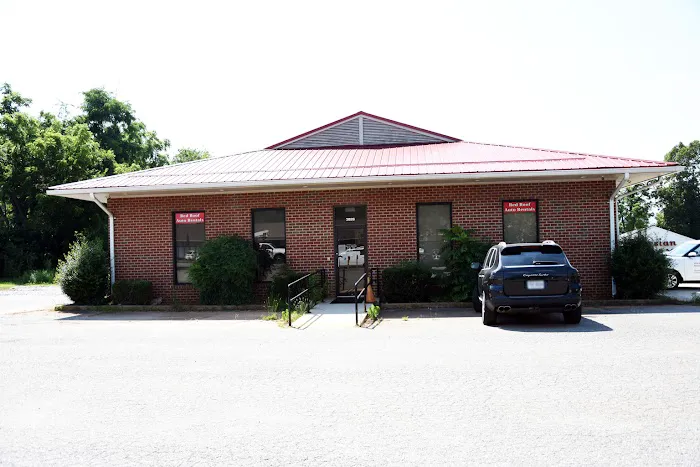 Red Roof Auto Rentals Picture 4