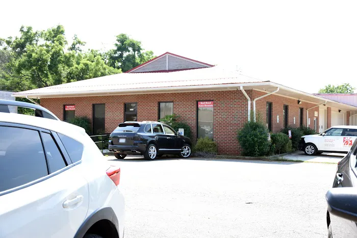 Red Roof Auto Rentals Picture 1