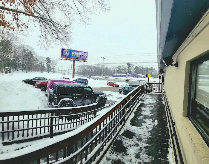 Hertz Car Rental - Foxborough - Washington Street Route Us-1 South Picture 9