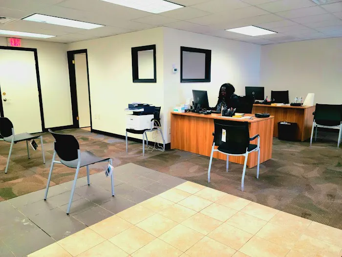 Hertz Car Rental - Foxborough - Washington Street Route Us-1 South Picture 2