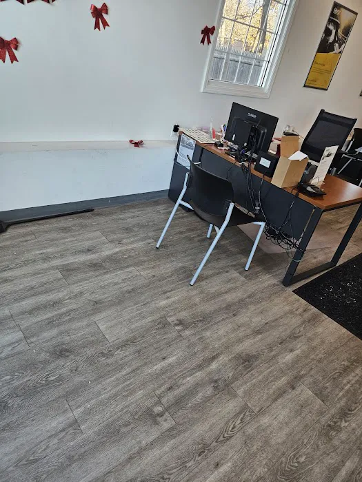 Hertz Car Rental - Randolph - South Main Street HLE Picture 7