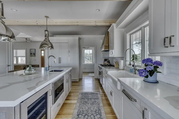 Elite Luxury Rentals Picture 3