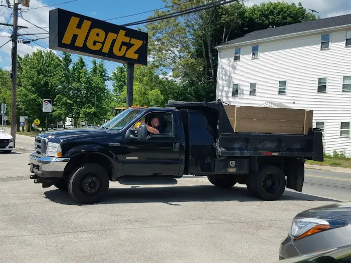 Hertz Car Rental - Milford - East Main Street Picture 5