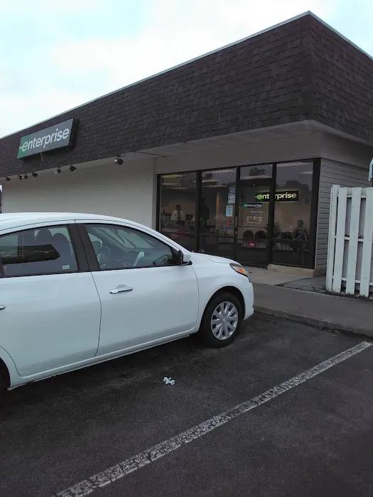 Enterprise Rent-A-Car Picture 7