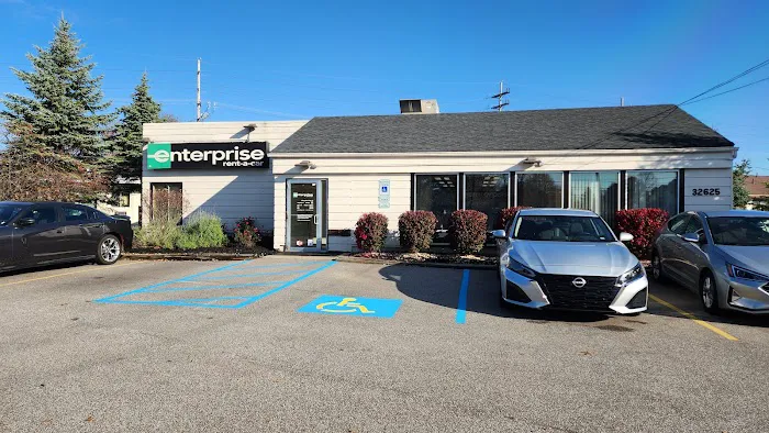Enterprise Rent-A-Car Picture 5