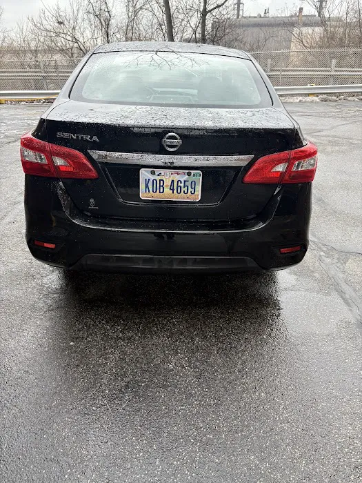 Daniel car rentals Picture 4