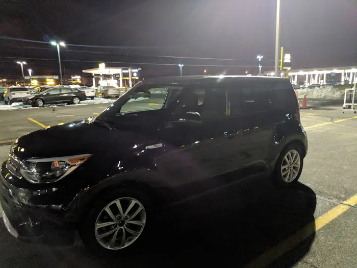 Hertz Car Rental - Cleveland - Cleveland Hopkins International Airport (CLE) Picture 5
