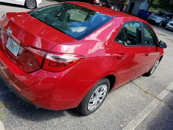 Avis Car Rental Picture 1