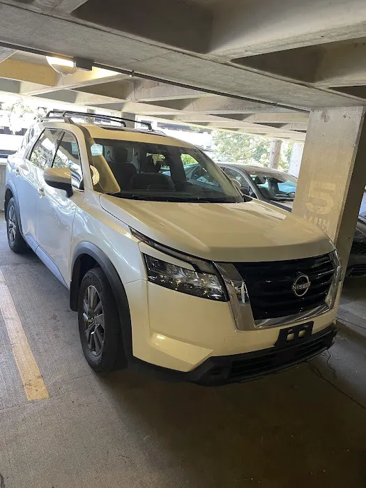 Avis Car Rental Picture 10
