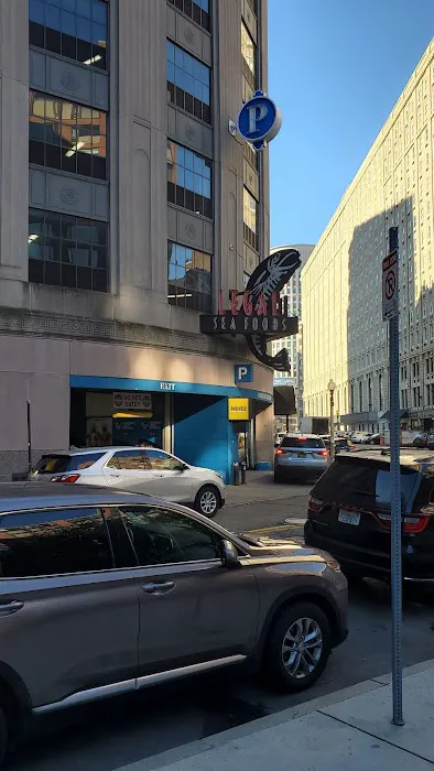 Hertz Car Rental - Boston - Park Plaza Picture 5