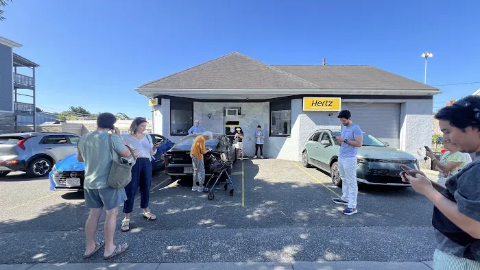 Hertz Car Rental - Somerville - Somerville Avenue Picture 7