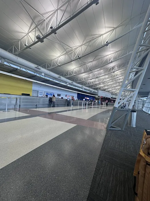Hertz Car Rental Picture 3
