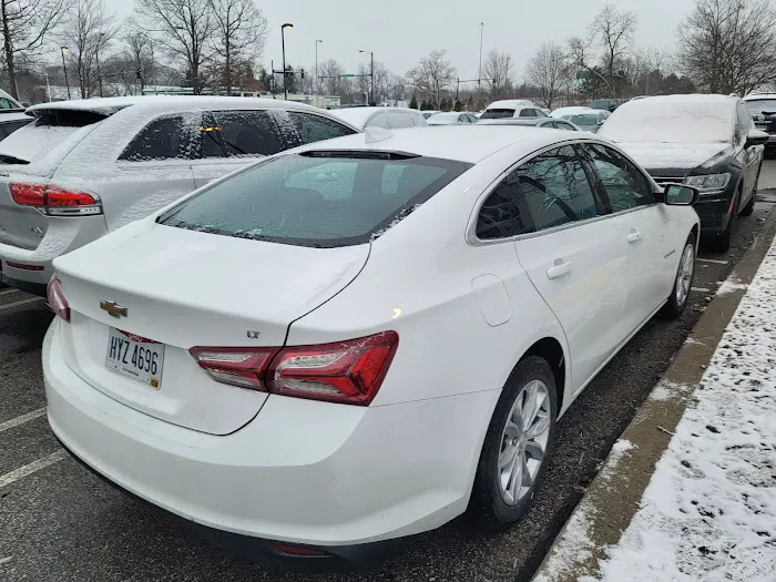 Hertz Car Rental - Westlake - Wyndham Garden Hotel Picture 5