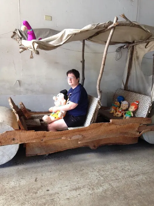 Rusty Car Rentals Picture 2