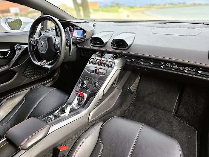 Boston Exotic Rentals Picture 9