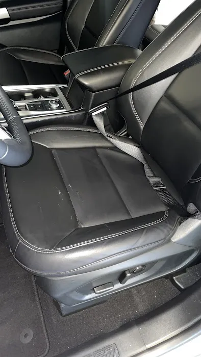 Avis Car Rental Picture 1