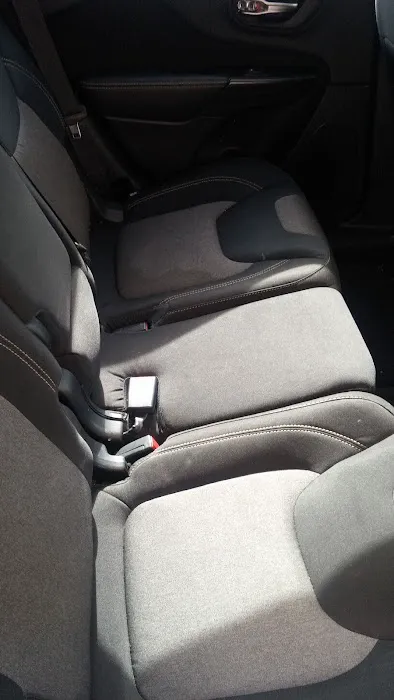 Avis Car Rental Picture 3
